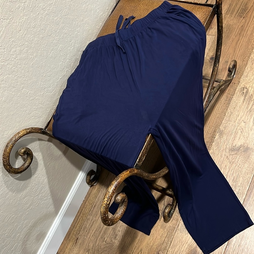 Like New Mofiz Blue Velvet Comfort Sweatpants Stretch loungewear inside and out!